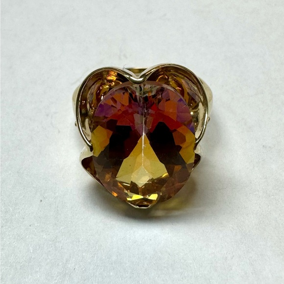 10k Yellow Gold 15ct Sunrise Topaz And .02ct Diamond Ring - Picture 4 of 7